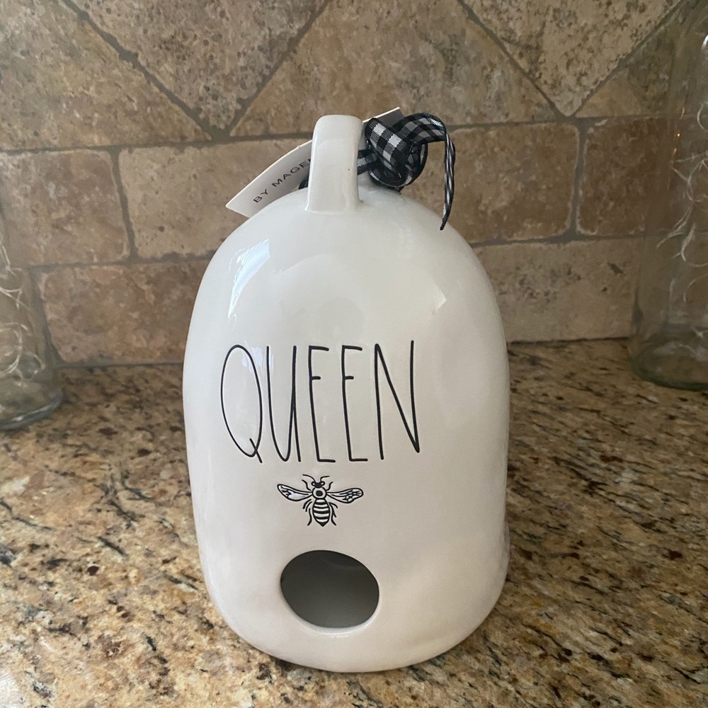 Rae Dunn Queen Bee Birdhouse